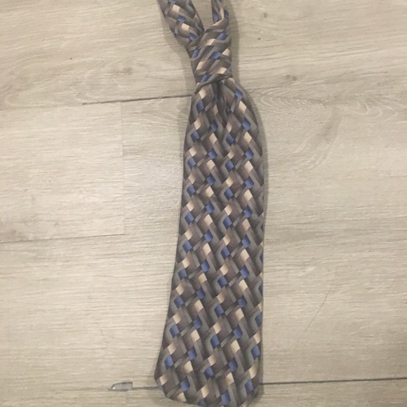 NWOT🔥Dockers” Gray Tie - Picture 2 of 3